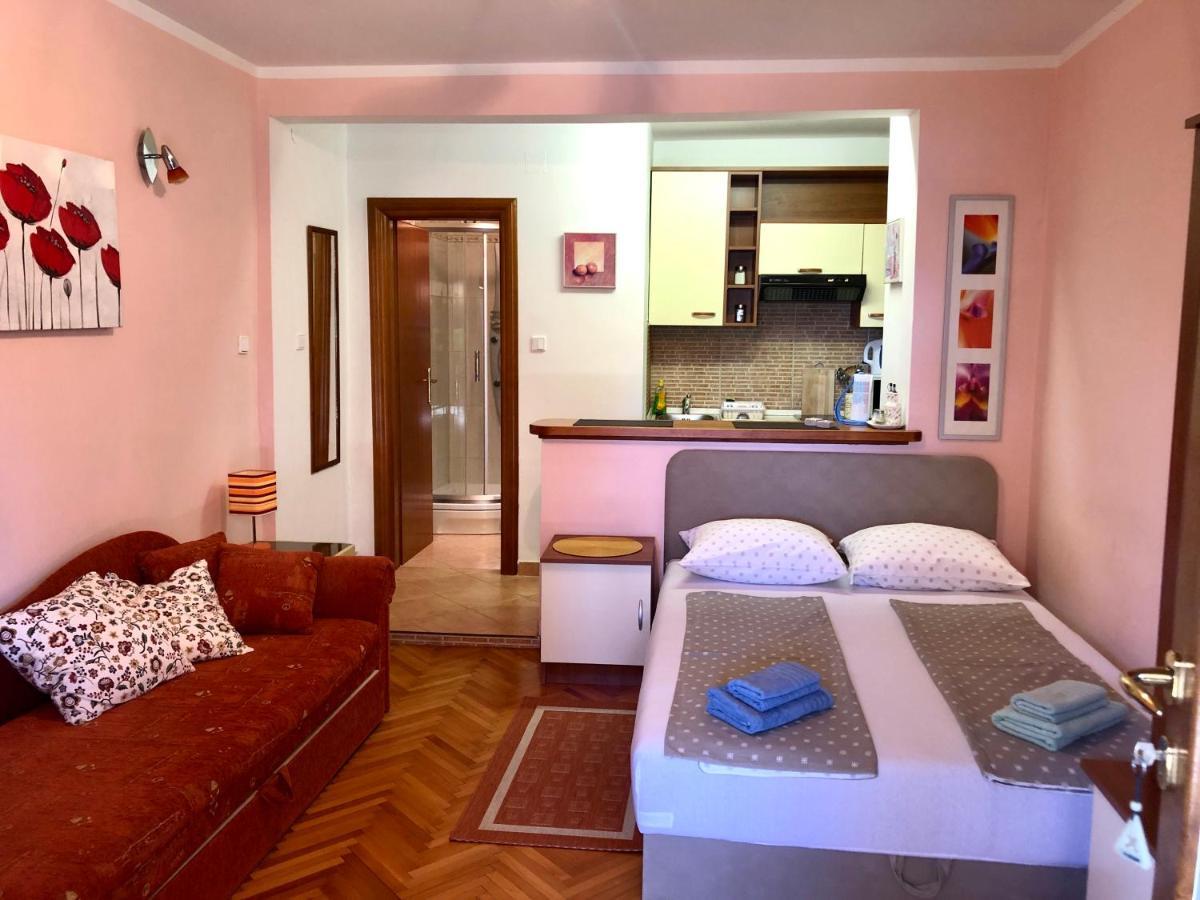 Studio Apartman Sanja Zlobin Экстерьер фото